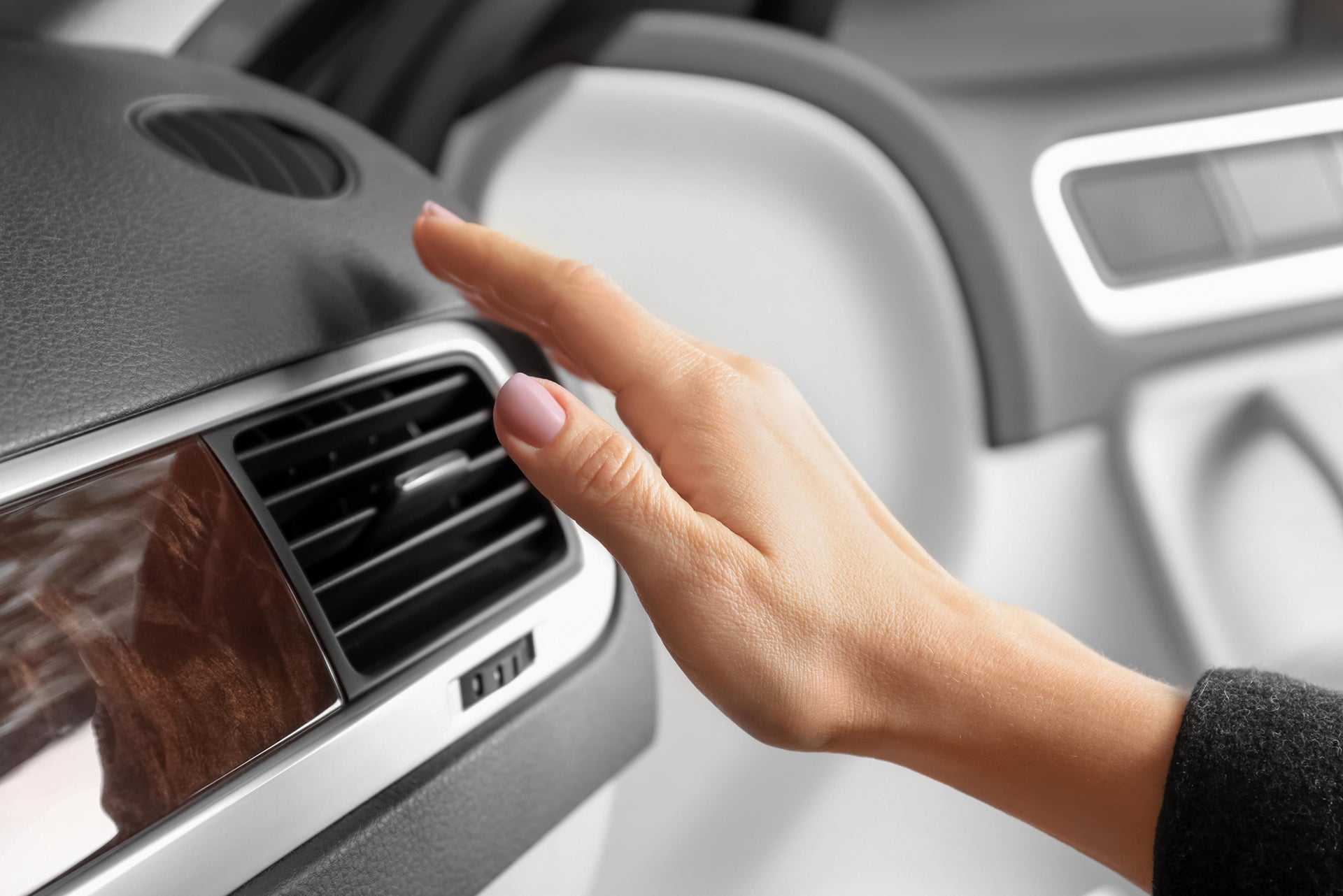 Automotive A/C Ventilation Deep-Cleaning Service